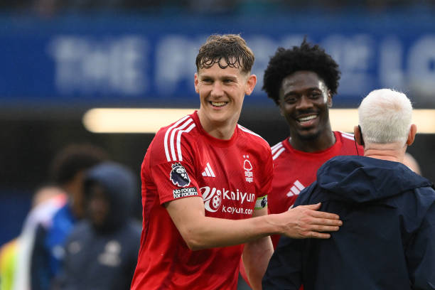 关注年轻潜 关注年轻潜